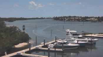 Weather camera view of Hamilton Harbor Yacht Club.