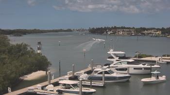 Weather camera view of Hamilton Harbor Yacht Club.