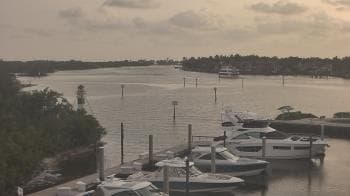 Weather camera view of Hamilton Harbor Yacht Club.