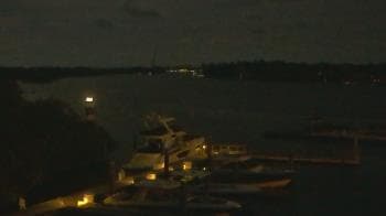 Weather camera view of Hamilton Harbor Yacht Club.