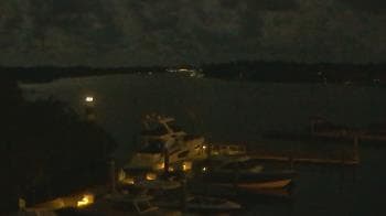 Weather camera view of Hamilton Harbor Yacht Club.