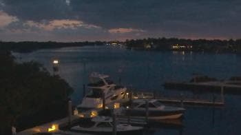 Weather camera view of Hamilton Harbor Yacht Club.