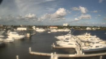Weather camera view of Bayview Dental Arts Dr.Scherder.
