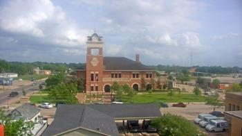 Weather camera view of City of Navasota.