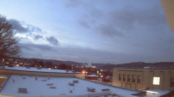 Weather camera view of Roy A Hunt Elementary School.