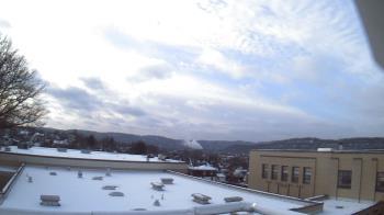 Weather camera view of Roy A Hunt Elementary School.