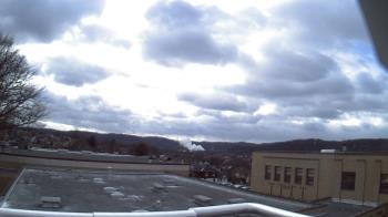 Weather camera view of Roy A Hunt Elementary School.