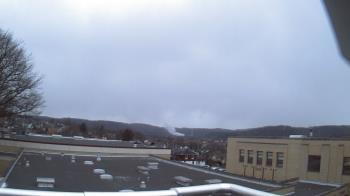 Weather camera view of Roy A Hunt Elementary School.