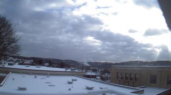 Weather camera view of Roy A Hunt Elementary School.