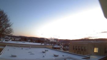 Weather camera view of Roy A Hunt Elementary School.