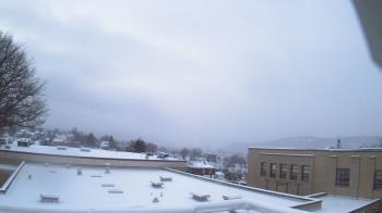 Weather camera view of Roy A Hunt Elementary School.