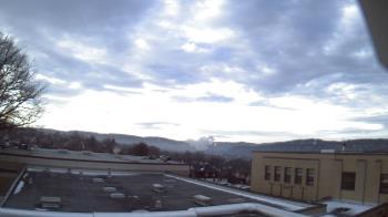 Weather camera view of Roy A Hunt Elementary School.