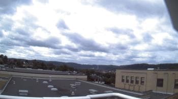 Weather camera view of Roy A Hunt Elementary School.