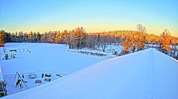 Weather camera view of St Johns Lutheran School.