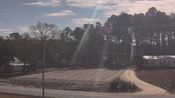 Weather camera view of Overshot NC.