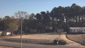 Weather camera view of Overshot NC.