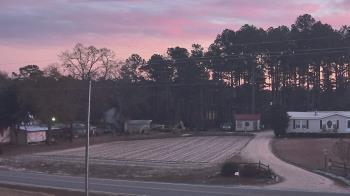 Weather camera view of Overshot NC.