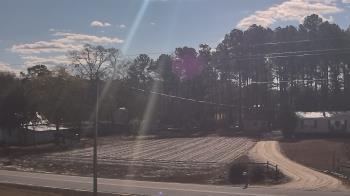 Weather camera view of Overshot NC.