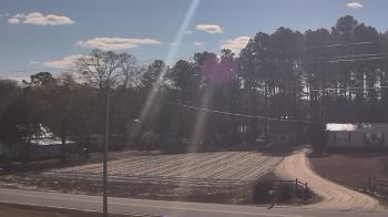 Weather camera view of Overshot NC.