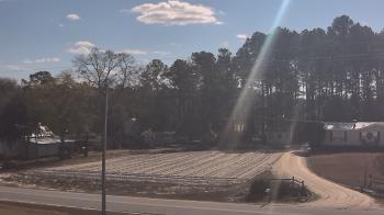 Weather camera view of Overshot NC.