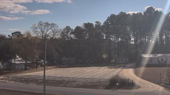 Weather camera view of Overshot NC.