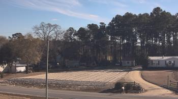 Weather camera view of Overshot NC.