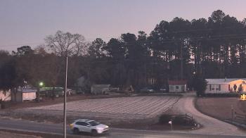 Weather camera view of Overshot NC.