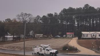 Weather camera view of Overshot NC.