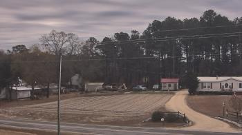 Weather camera view of Overshot NC.