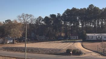 Weather camera view of Overshot NC.