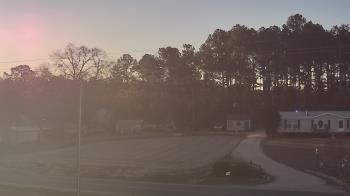 Weather camera view of Overshot NC.