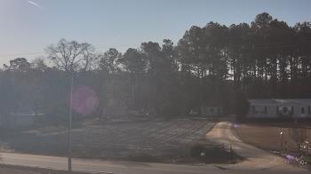 Weather camera view of Overshot NC.