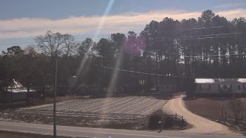 Weather camera view of Overshot NC.