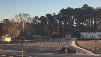 Weather camera view of Overshot NC.