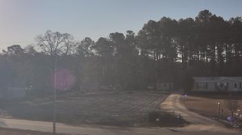 Weather camera view of Overshot NC.