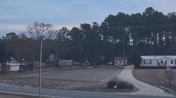 Weather camera view of Overshot NC.