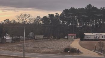 Weather camera view of Overshot NC.