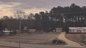 Weather camera view of Overshot NC.