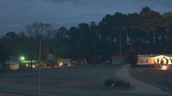 Weather camera view of Overshot NC.