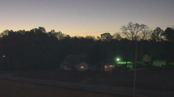 Weather camera view of Overshot NC.