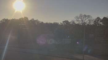 Weather camera view of Overshot NC.