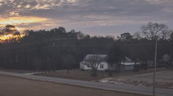 Weather camera view of Overshot NC.
