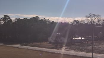 Weather camera view of Overshot NC.