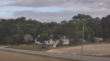 Weather camera view of Overshot NC.