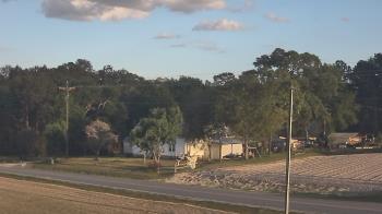 Weather camera view of Overshot NC.