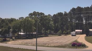 Weather camera view of Overshot NC.