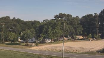 Weather camera view of Overshot NC.