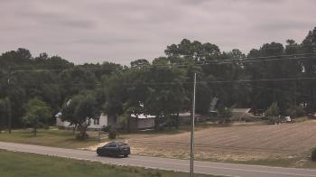 Weather camera view of Overshot NC.