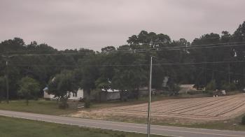 Weather camera view of Overshot NC.