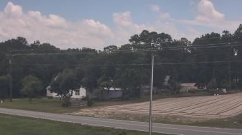 Weather camera view of Overshot NC.